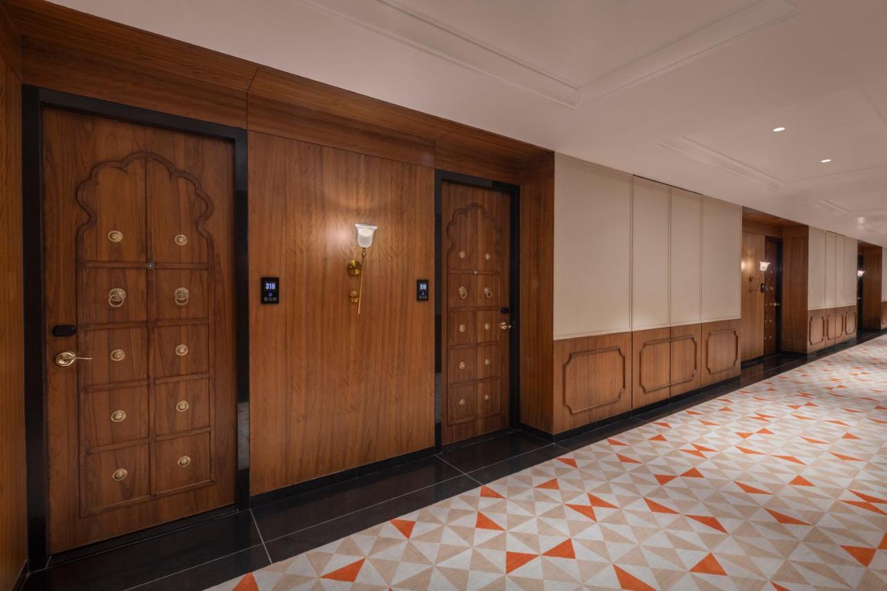 Uday Palace Navsari, A Member Of Radisson Individuals Exterior photo